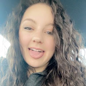 Meet your Posher, Abbygail